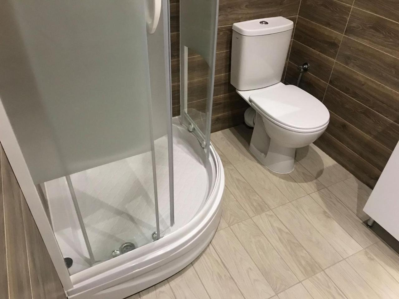 Modern Apartment Lviv Dış mekan fotoğraf