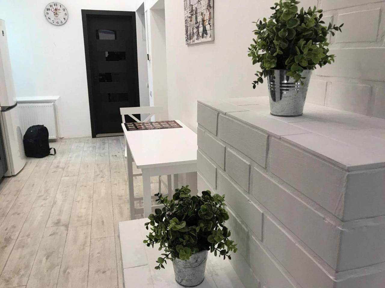 Modern Apartment Lviv Dış mekan fotoğraf