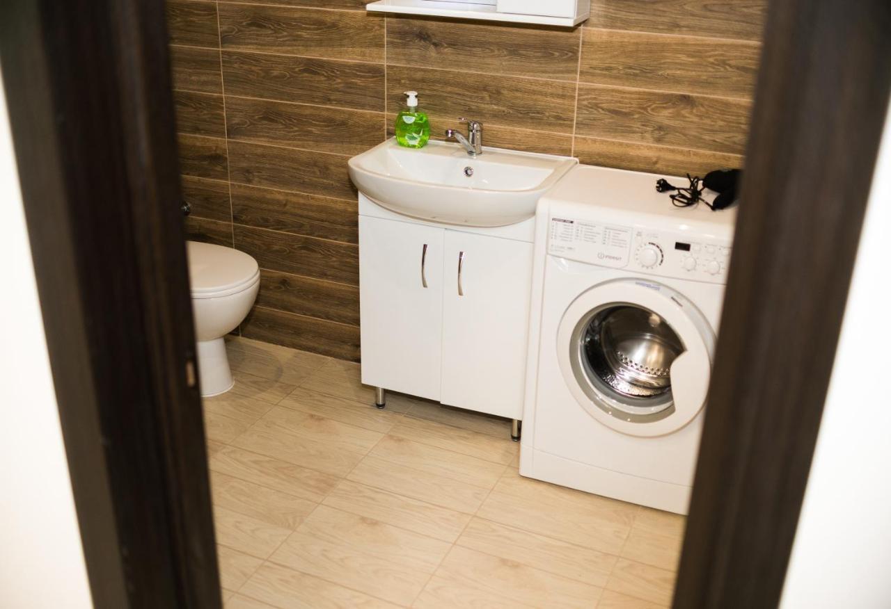 Modern Apartment Lviv Dış mekan fotoğraf
