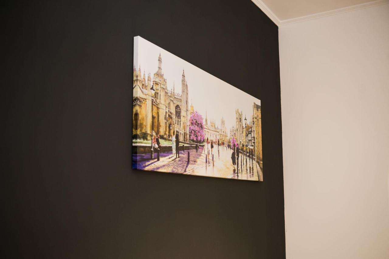 Modern Apartment Lviv Dış mekan fotoğraf